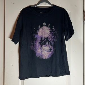 oversized wolf tee